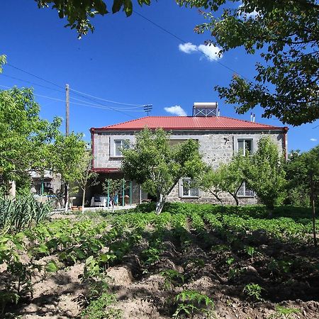Karin'S B&B Sisian Esterno foto