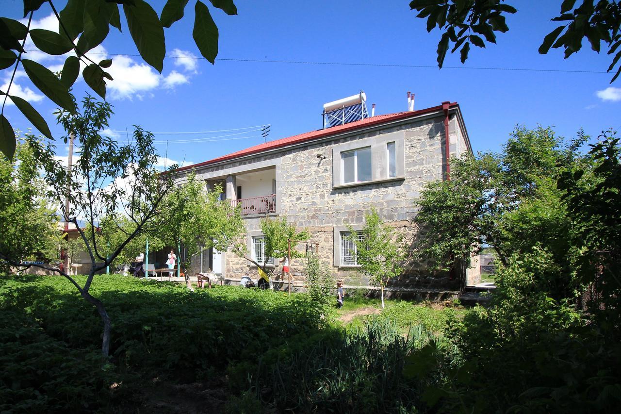 Karin'S B&B Sisian Esterno foto