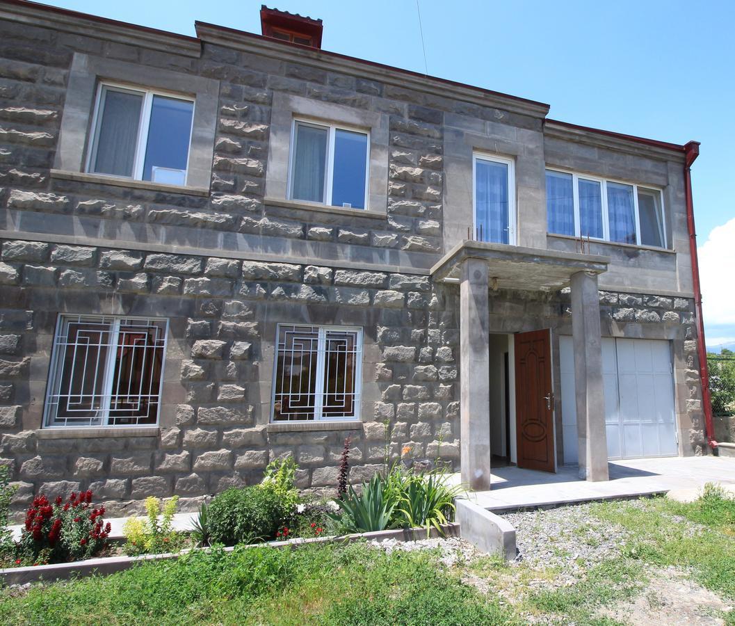 Karin'S B&B Sisian Esterno foto